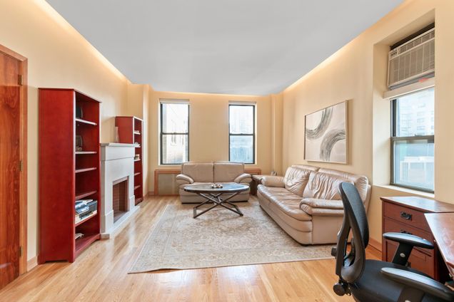 The Leonori, 26 East 63rd Street, NYC - Condo Apartments | CityRealty