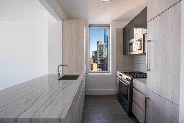 The Biltmore, 271 West 47th Street, NYC - Rental Apartments | CityRealty