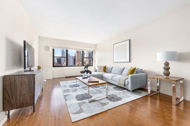 Murray Hill Mews, 160 East 38th Street - NYC Apartments | CityRealty