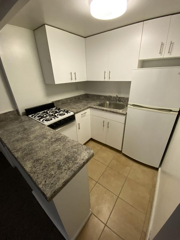 33 Gold Street, Unit 303 2 Bed Apt for Rent for 2,800