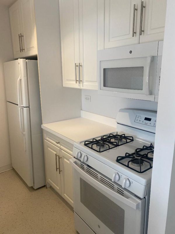 400 East 71st Street, Unit 4L 1 Bed Apt for Rent for