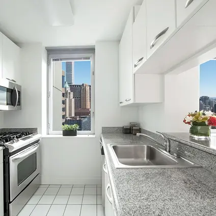 The Metropolis, 150 East 44th Street, Nyc - Rental Apartments 