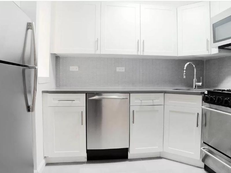 320 East 58th Street, Unit 2A - Studio Apt for Rent for $2,800 | CityRealty